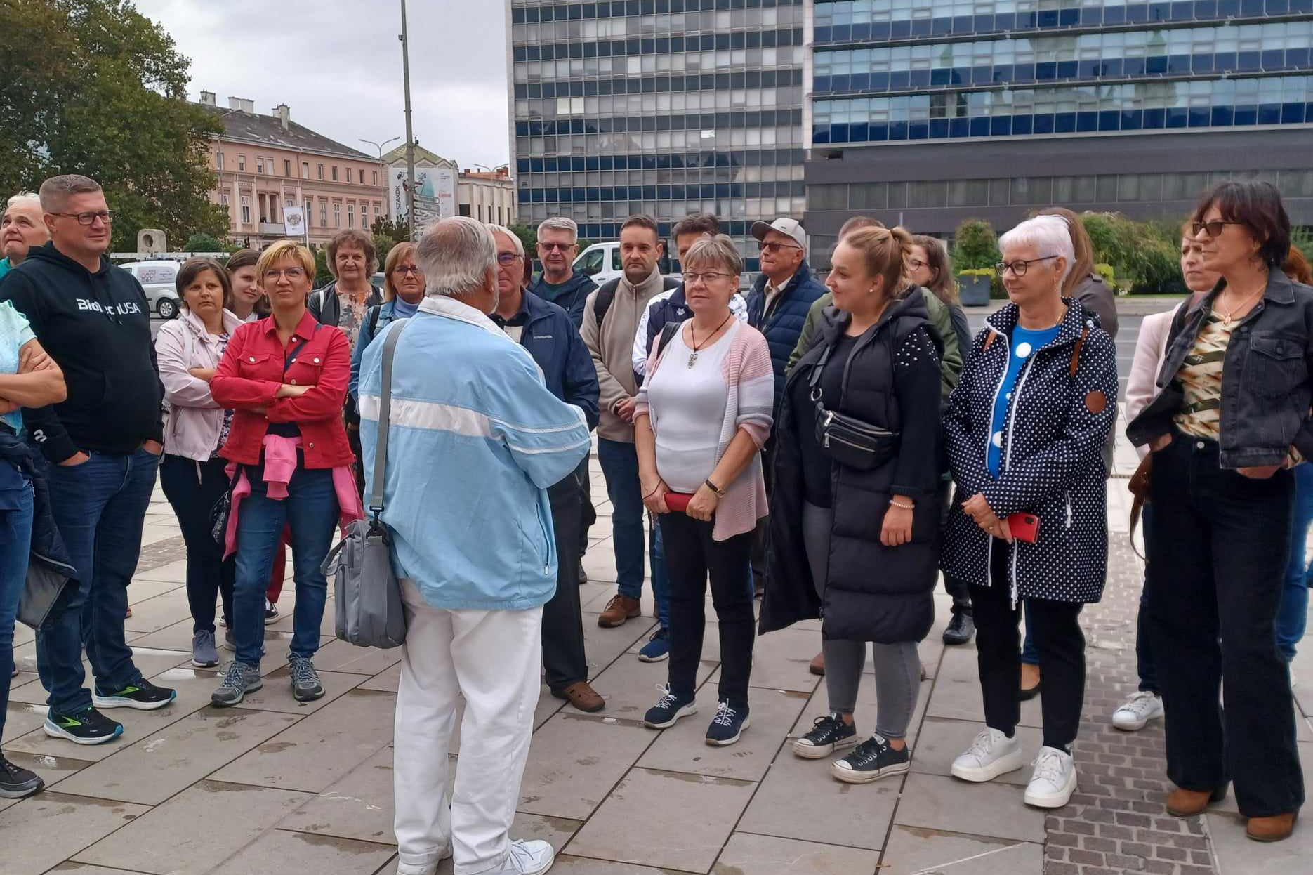 turizmus-vilagnapja-gyor-varoshaza-latogatas